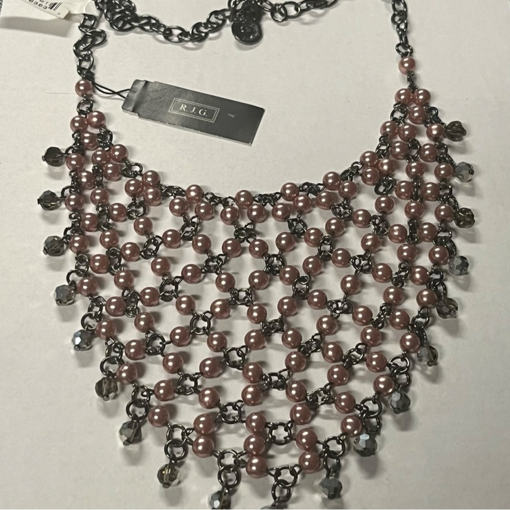 NWT R.J. Graziano Rose and Gunmetal Beaded Bib Necklace, 19‎ inches